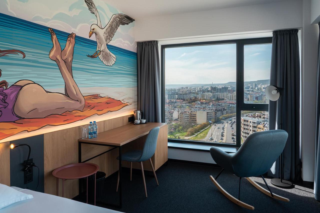 Hotel Campus 90 - Free Parking ヴァルナ エクステリア 写真