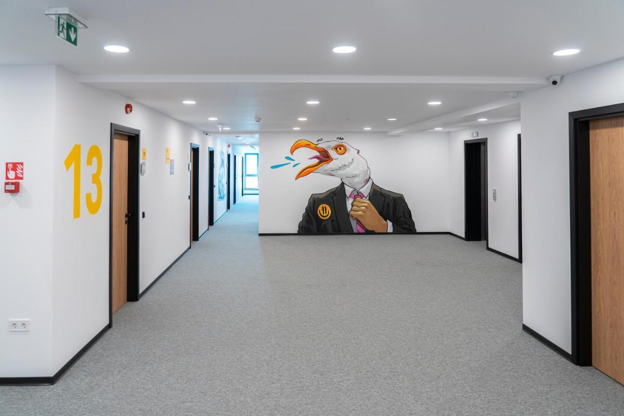 Hotel Campus 90 - Free Parking ヴァルナ エクステリア 写真